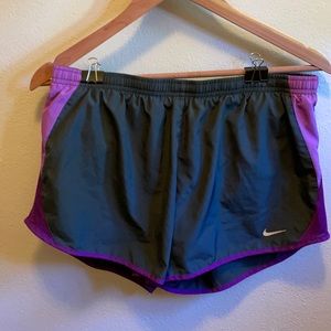 Nike dri-fit athletic shorts. Size L. EUC